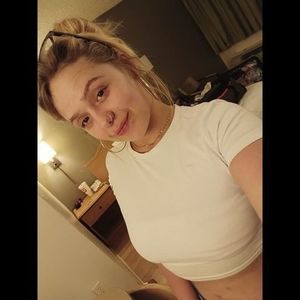 Meet your Posher, Chelsie